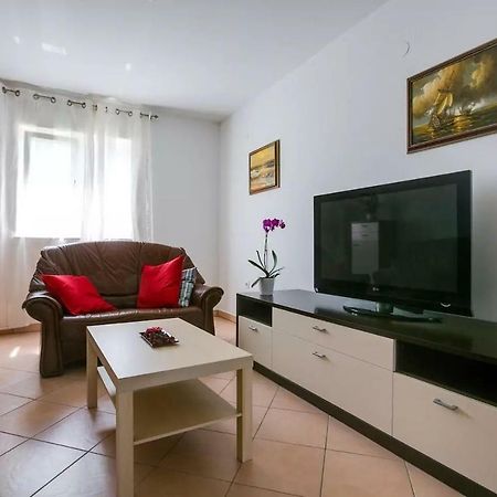 פורץ Apartment Vitalia 2+2 מראה חיצוני תמונה