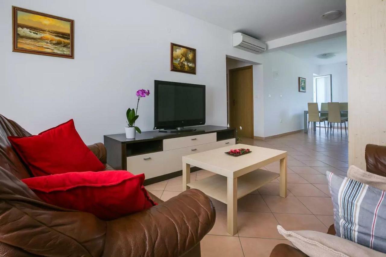פורץ Apartment Vitalia 2+2 מראה חיצוני תמונה