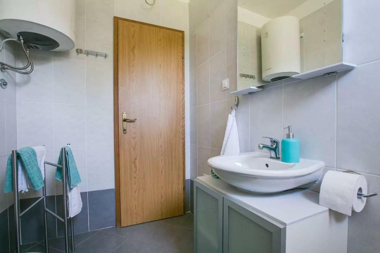 פורץ Apartment Vitalia 2+2 מראה חיצוני תמונה