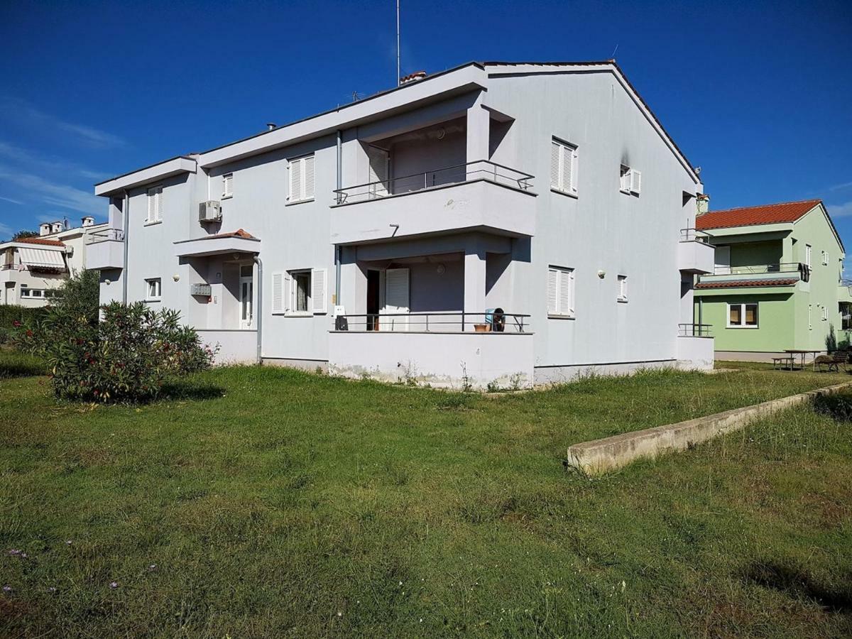פורץ Apartment Vitalia 2+2 מראה חיצוני תמונה